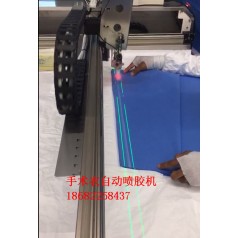 醫用手術(shù)衣廠(chǎng)家 無(wú)紡布自動(dòng)噴膠機替代人工刷膠防護衣衣生產(chǎn)制造