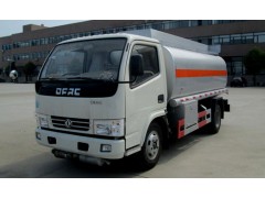 灑精罐車(chē)、灑精運輸車(chē)甲醇乙醇運輸車(chē)二甲苯甲醛運輸車(chē)