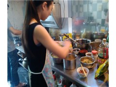 四川涼拌菜的做法,東莞紅油涼拌菜培訓,實(shí)體店涼菜配方培訓