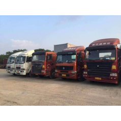 沌口港武漢華奧拖車(chē)報關(guān)公司